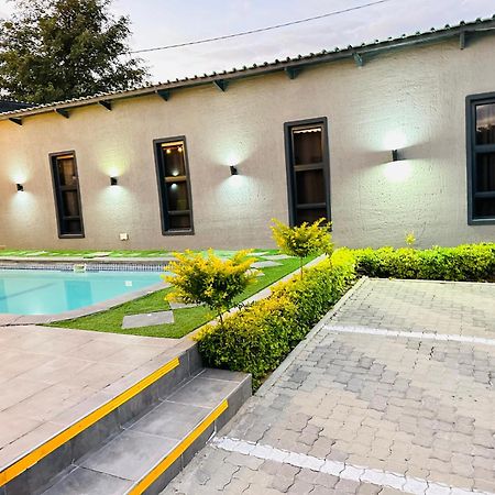 Signature Boutique Guesthouse Maun Luaran gambar